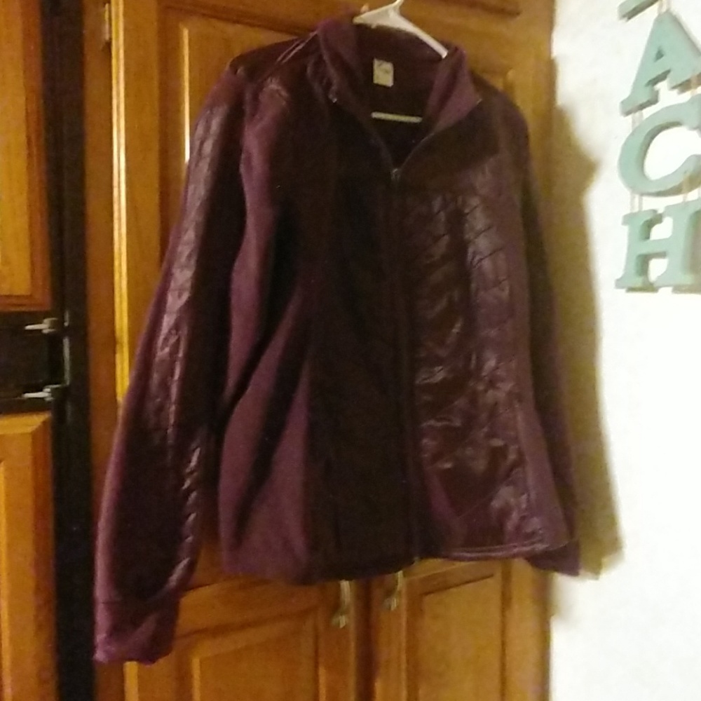 New old navy without tags.never been worn